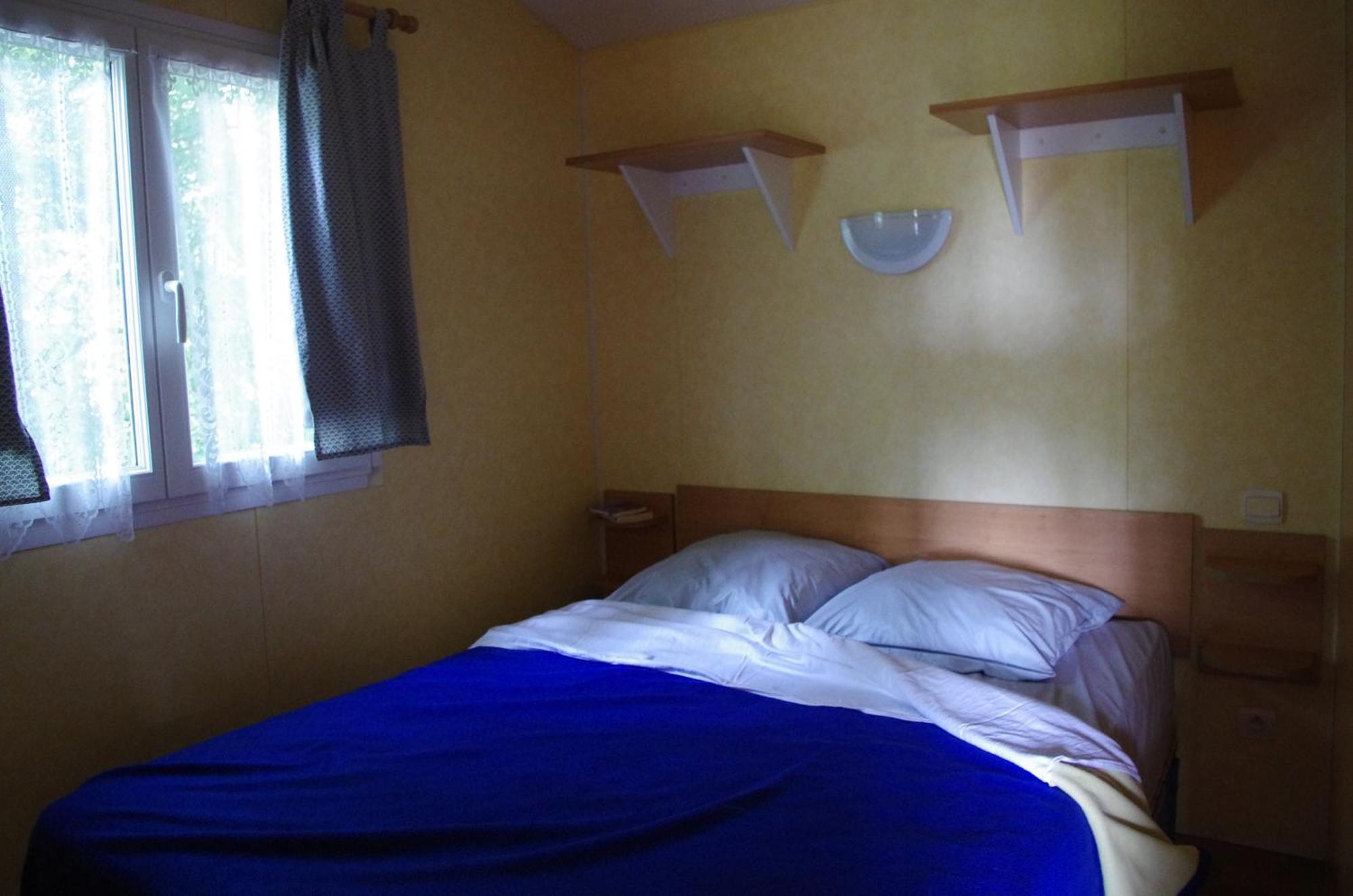 Hotel Camping La Bergerie La Chapelle-Achard Habitación foto
